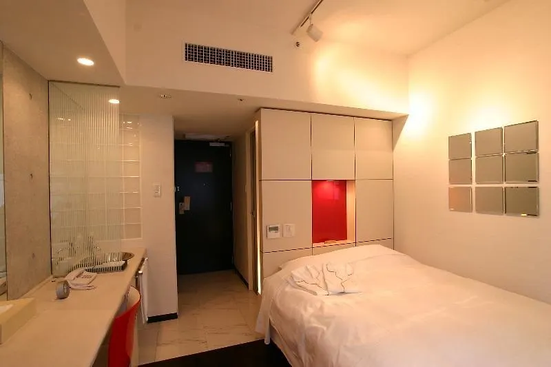 Hotel Vista Sapporo Nakajima Koen 3*,  Japan